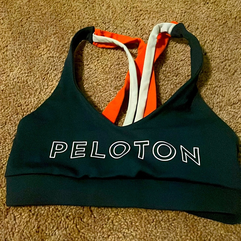 Super comfortable peloton sports bra